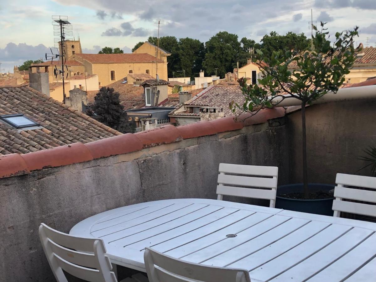 Terrasse Tropezienne Centre Nimes Exterior photo